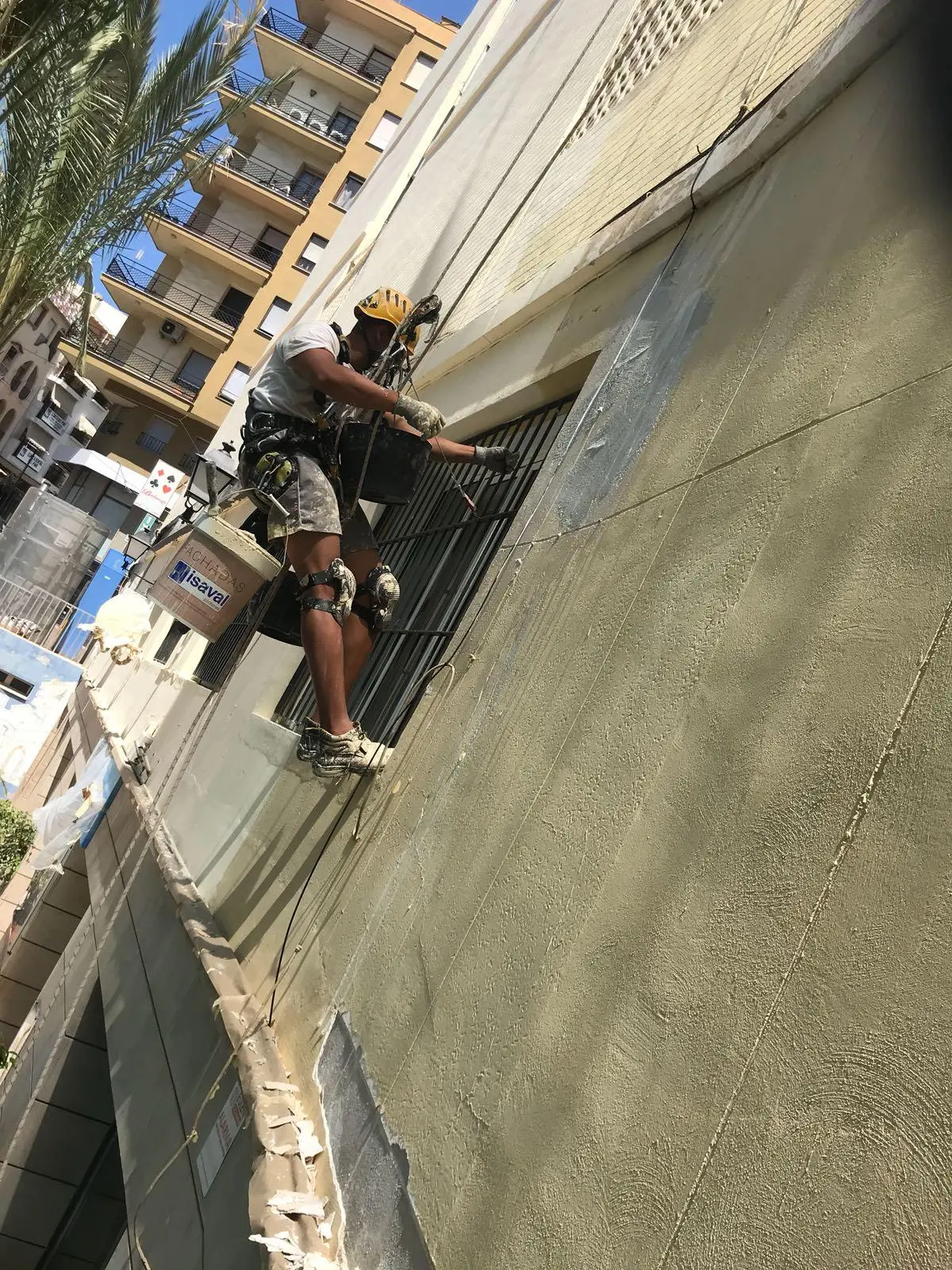 Trabajos verticales profesionales en fachadas